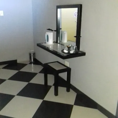 Central Hotel Warrenton Hotel
