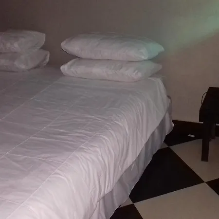 Central Hotel Warrenton